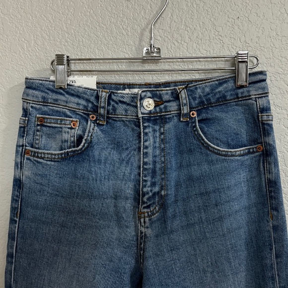 NWT Zara High Rise Skinny With Split Hem Jeans - Picture 2 of 11